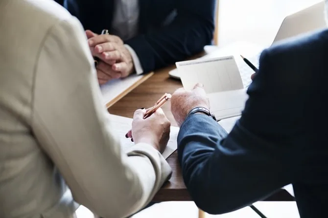”Optimismul”Guvernului, în privința redresării economice, contrazis de date oficiale