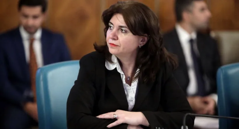 Monica Anisie: "Profesorii mențin legătura cu elevii"