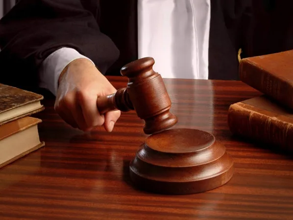 Pandemia a fost pretextul reducerii drepturilor și libertăților individuale