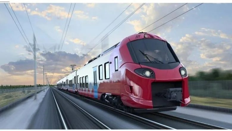 Primul tren electric comandat de statul român în ultimii 20 de ani a ajuns în țară