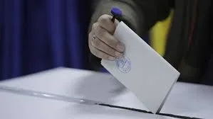 Cel mai în vârstă candidat la alegerilor locale din 9 iunie are 100 de ani