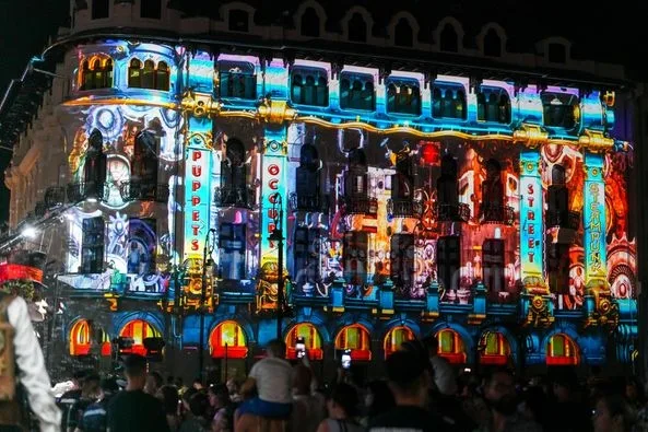 Festivalul Puppets Occupy Street la Craiova