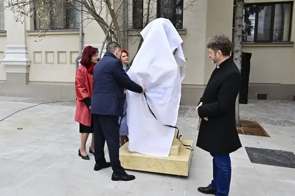 Patrimoniul Craiovei s-a îmbogățit cu un simbol al luptei pentru identitate națională de pe ambele maluri ale Prutului