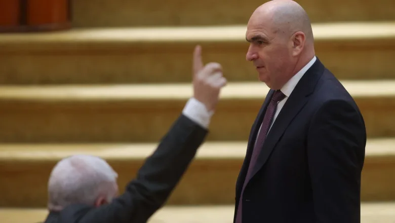 Vot istoric în Parlament: 281 de voturi pentru demiterea Guvernului Bolojan