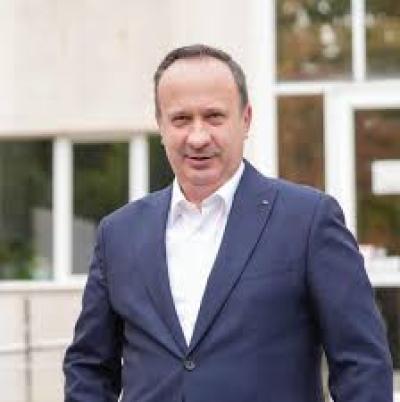 Puterea acuză opoziția că nu vine în Parlament: AUR și POT nu vin la muncă, chiulesc pe banii cetățenilor