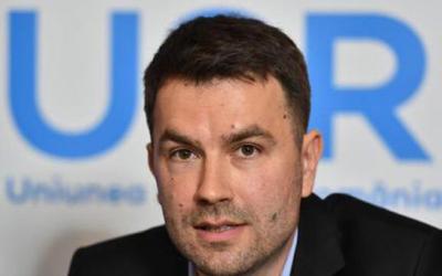 USR: PSD și PNL au votat, în Parlament, pentru ca Marcel Ciolacu să poată încălca legile României după bunul plac
