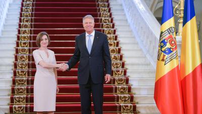 Iohannis despre victoria lui Sandu &icirc;n Republica Moldova: această reușită ancorează ireversibil destinul țării &icirc;n familia europeană