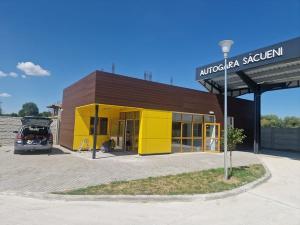 Au fost finalizate lucrările la autogara din Săcueni, Bihor