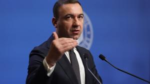 Măsură de urgență: Executivul limitează prețurile combustibililor &icirc;n contextul crizei petroliere