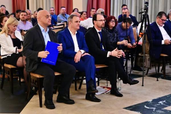 Sistem modern și transparent de monitorizare a calității aerului în Prahova