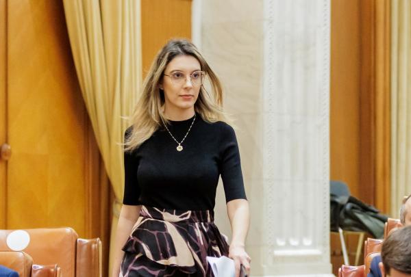 Diana Buzoianu: Risipa la &bdquo;Apele Rom&acirc;ne&rdquo; a fost stopată, chiria scade cu aproape 50%