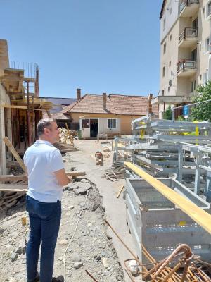 &Icirc;n Municipiul Bistrița se construiesc două parcări supraetajate