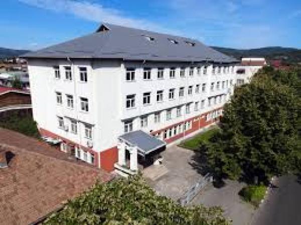 Școala poate &icirc;ncepe &icirc;n condiții normale &icirc;n R&acirc;mnicu V&acirc;lcea