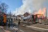 Case distruse de flăcări &icirc;n Soveja. Ajutoare guvernamentale pentru victimele incendiului