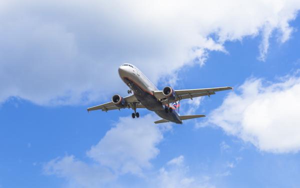 O companie aeriană va face zboruri directe &icirc;ntre Rom&acirc;nia și Azerbaidjan &icirc;ncep&acirc;nd din iunie