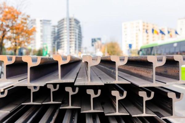 75% din șina de tramvai de pe linia 5, din Capitală, a fost &icirc;nlocuită