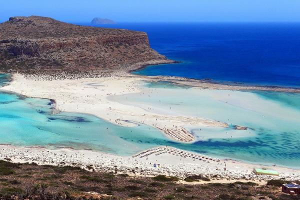 Primul turist rom&acirc;n depistat cu coronavirus &icirc;n Grecia. Era &icirc;n vacanță &icirc;n Creta