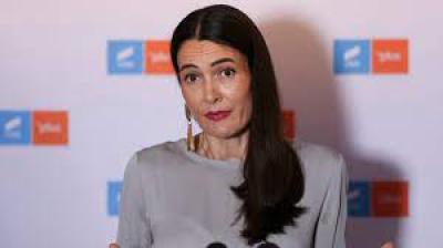 PSD vs Clotilde Armand. Primarul Sectorului 1 este acuzat că vrea să taie din bugetul pentru școli și spitale