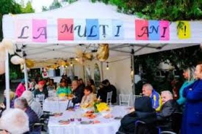 Ziua vârstnicilor, sărbătorită cu bucurie la căminul Șansa din Satu Mare