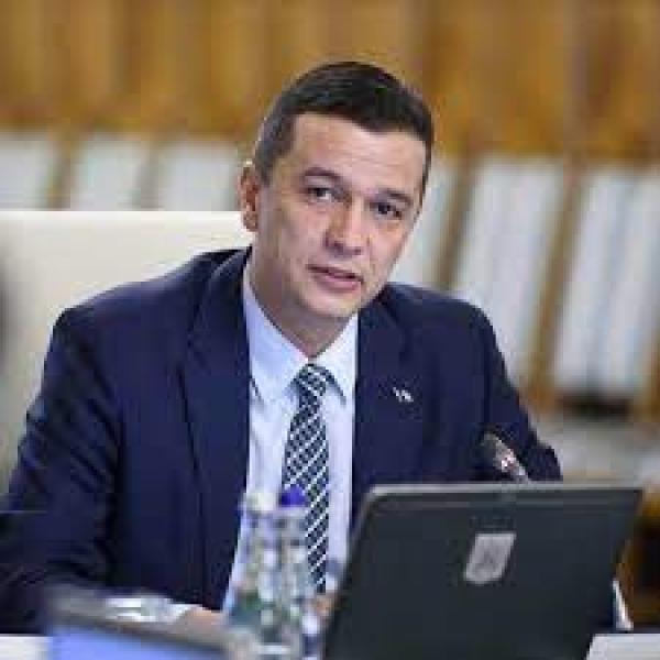 Ministrul Sorin Grindeanu: CNAPM Constanţa a dat asigurări că drumurile intens circulate din Portul Constanţa vor fi asfaltate până la campania agricolă