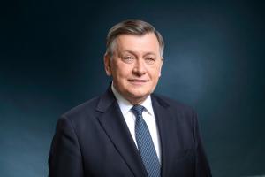 Crin Antonescu: Îndemn românii să vină la vot pe 4 mai şi să nu cadă în capcana confuziei şi îndoielii