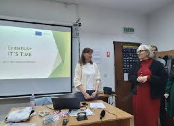 Atelier practic pentru slow fashion, deschis la Colegiul Național &rdquo;Liviu Rebreanu&rdquo;