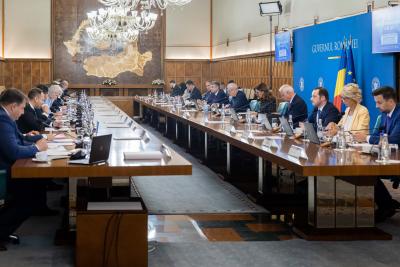 Premierul rom&acirc;n, &icirc;nt&acirc;lnire importantă cu investitori americanii și cu ambasadorul SUA &icirc;n Rom&acirc;nia