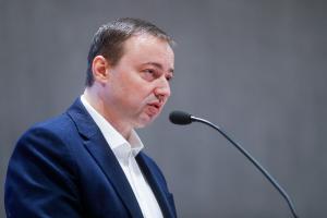 O secțiune importantă a Autostrăzii Transilvania este în curs de asfaltare