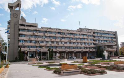 Licitaţie publică la Brăila, în vederea edificării unei construcții cu destinația de locuință.