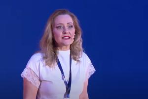 Elena Lasconi: Nu mă surprinde ce declară acum Simion în presa străină, că nu Rusia s-a amestecat, ci Bruxelles-ul