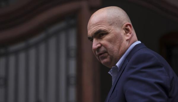 Bolojan lămurește controversele despre studiile sale: „Serviciul militar explică pauza din CV”