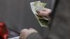 Calendar dat peste cap? Ajutoarele pentru pensionari ar putea &icirc;nt&acirc;rzia după sesizarea bugetului la CCR