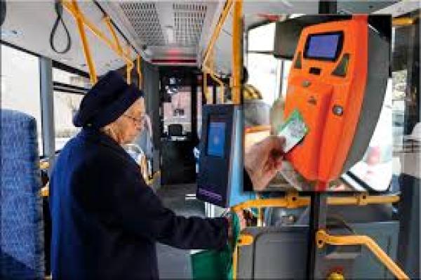 Pensionarii brăileni pot &bdquo;respira&rdquo; ușurați: vor primi gratuitățile la transport, corespunzătoare