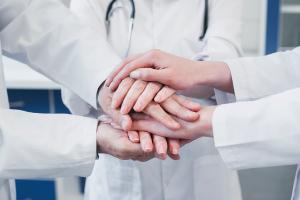 Ministerul Sănătăţii: pacienții cronici, fără bilet de trimitere la specialist, în anumite cazuri