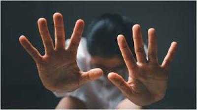 Legea femicidului trece de Parlament cu sprijin record. Critici izolate privind constituționalitatea