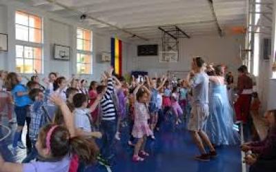 Lansarea proiectului: Centrul de zi pentru copii ”ReCreativ” Alba Iulia