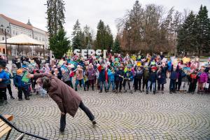 50 de ani de existență a Bibliotecii &quot;Bod Péter&quot;, sărbătoriți cu cartea în mână,  în Piața Centrală din Sfântu Gheorghe