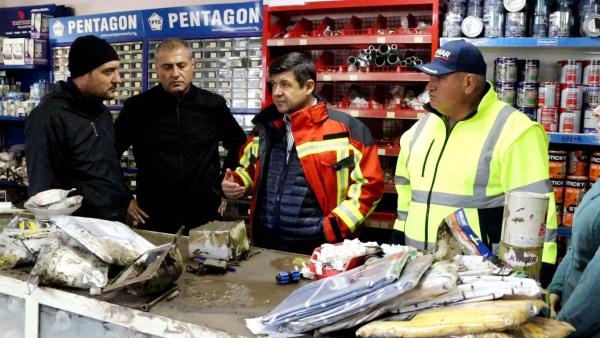 Peste 100 de agenți economici afectați de inundațiile din județul Galați