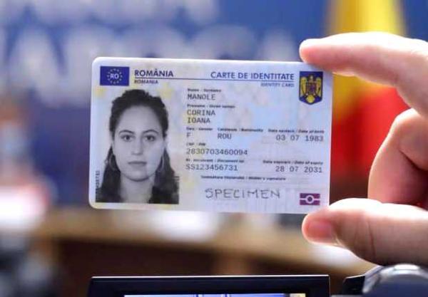 Prima carte electronică de identitate din Rom&acirc;nia a fost emisă. Predoiu: facem un pas important spre viitor