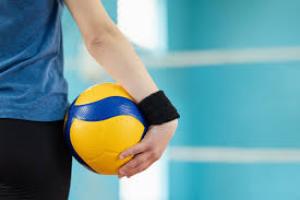 Un turneu internațional de volei pe plajă se desfășoară în centrul orașului Galați