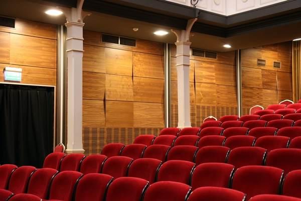 Prejudiciu de aproape 4 milioane de lei &icirc;ntr-un caz de delapidare la Teatrul Lucia Sturdza-Bulandra