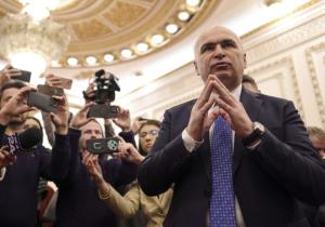 Reorganizare la Senat. Angajații au declanșat un protest