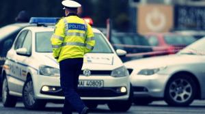 Un șofer a fost împușcat, după ce a vrut să intre cu mașina în echipajele de poliție care încercau să îl oprească