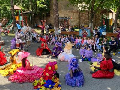 Copiii cu dizabilități din Timișoara s-au &icirc;nt&acirc;lnit cu ARTA
