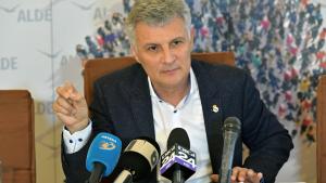 Vasile Dâncu, criticat de un coleg de partid: se tot străduiește să arunce în aer angajamentul pe care l-a luat Marcel Ciolacu