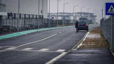 Pentru fluidizarea circulației în Sibiu, o stradă în modernizare a fost redată traficului