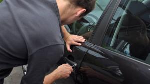 Din ce în ce mai multe maşini sparte, în Timișoara