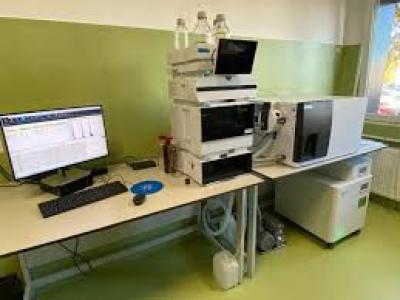 Sistem integrat LC–MS achiziționat în Arad pentru depistarea substanțelor psihoactive