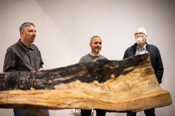 Dichot&oacute;mia &ndash; expoziția de instalații spațiale conceptuale a lui Sebesty&eacute;n R&oacute;bert